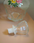carafe en verre fleuri
