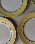 assiette en porcelaine vintage